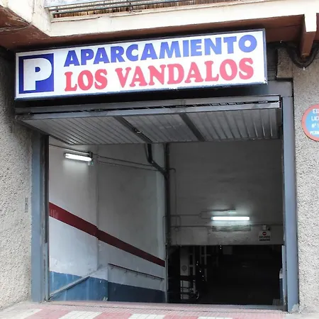 Al Pie Del Camarin Con Parking Gratis 公寓